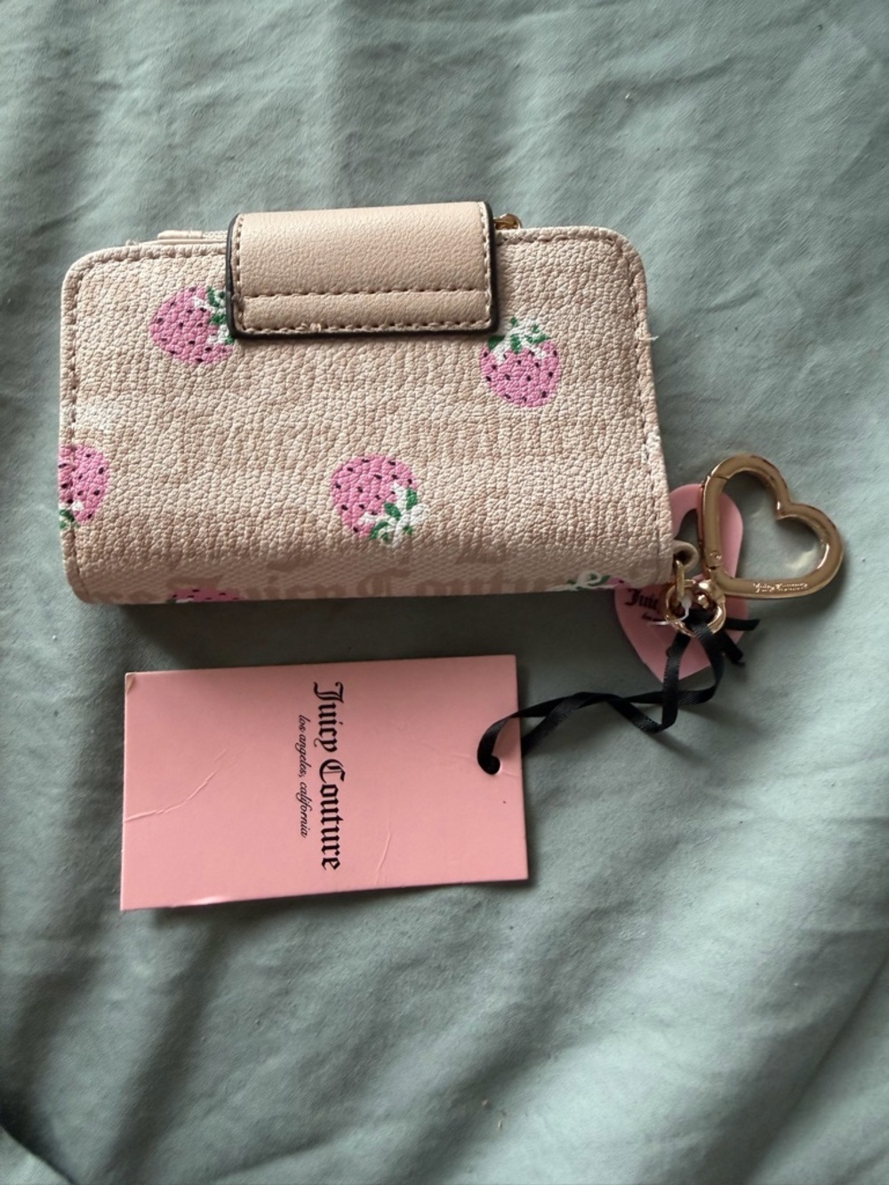 Juicy Couture Pink & Cream Strawberry Print Wallet NWT - Picture 9 of 9